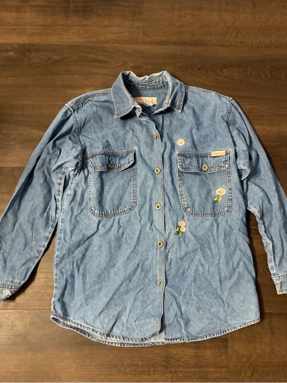 Vintage 90s Denim Shirt Embroidered Floral Chambray Button Up M